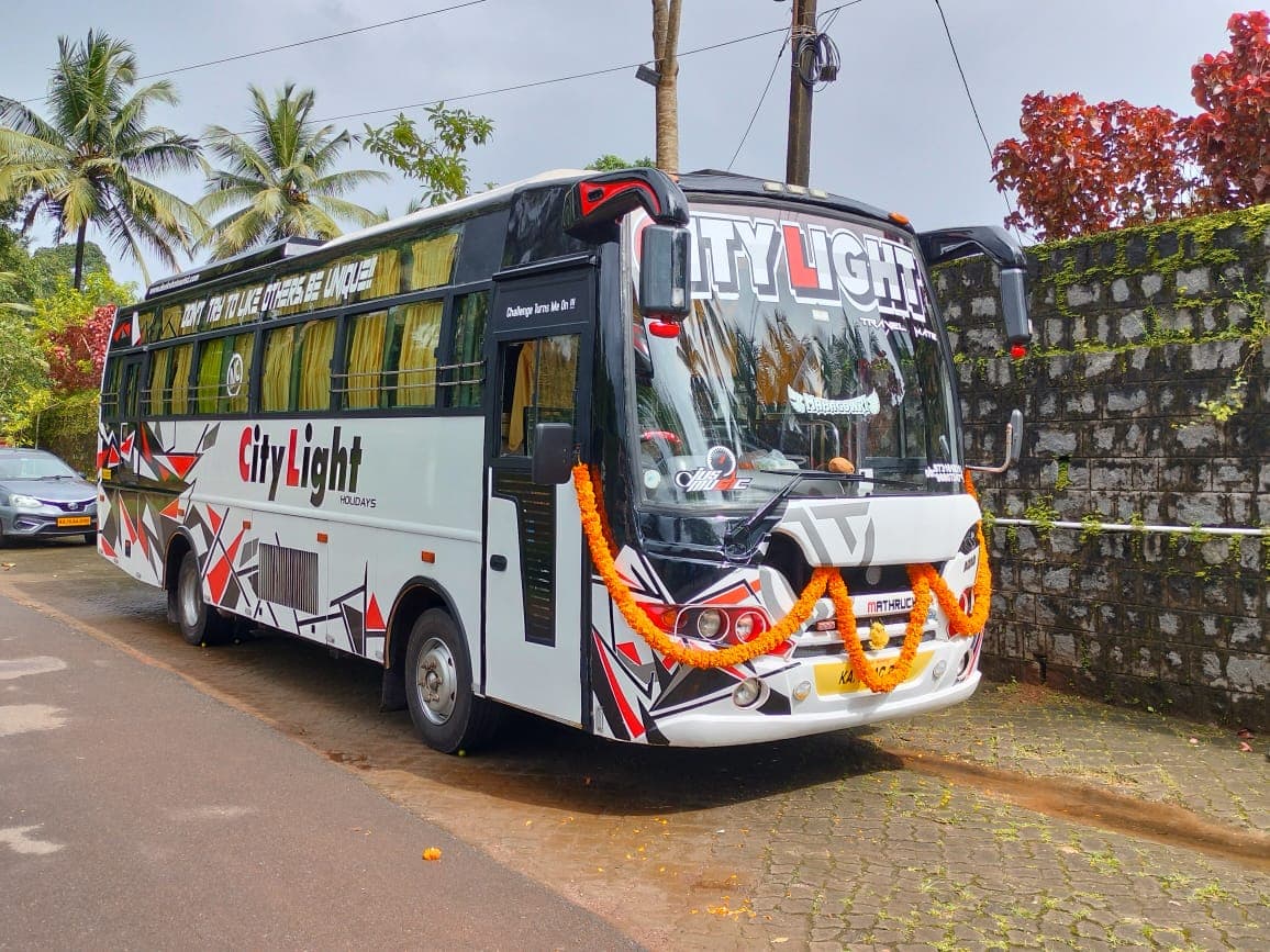 Mangalore Tourist Bus