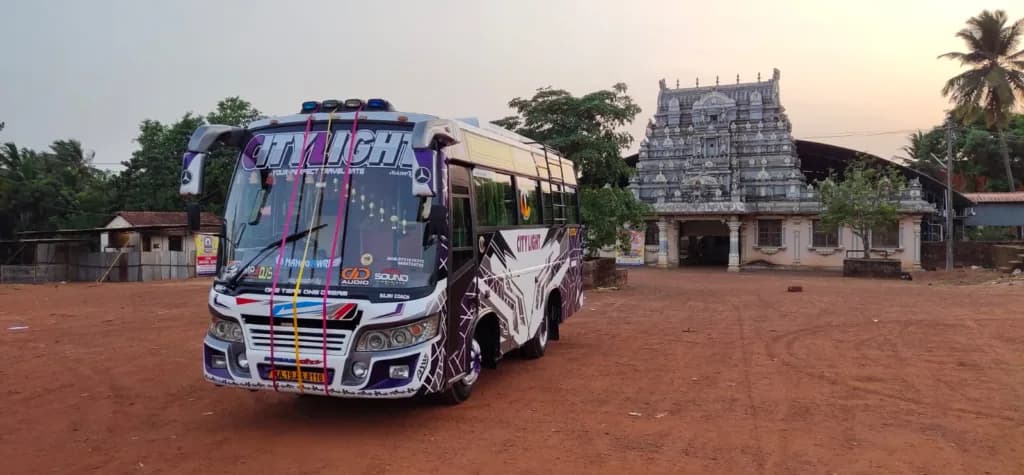Minibus in Mangalore