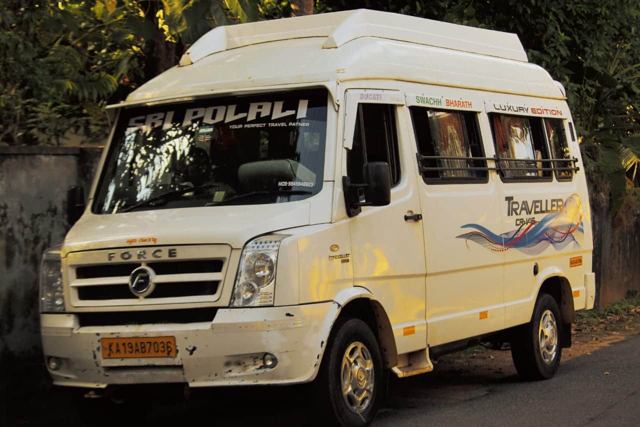 Mangalore to Murudeshwar Tempo Traveller