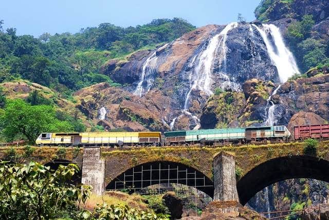 Mangalore To Goa cab